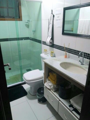 Master Bedroom in 3 BHK Apartment at Mulund Tulip CHS, Mulund West – for Rent