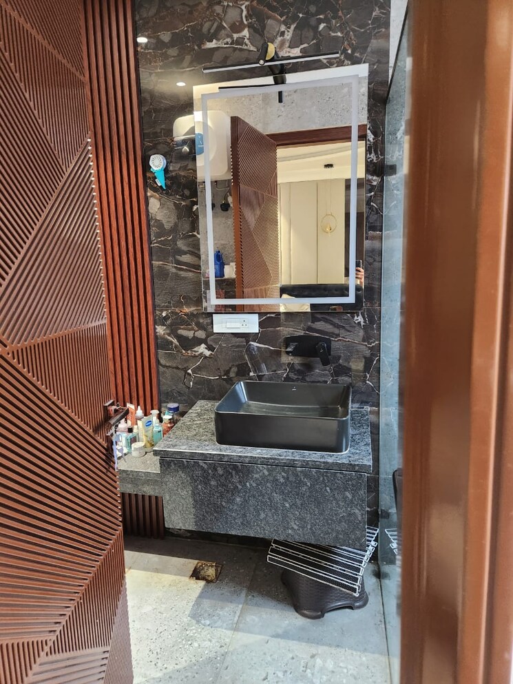 Bathroom, panchsheel park 3 Bedroom 2000 Sq.Ft. Builder Floor In Panchsheel Park Delhi 8853825