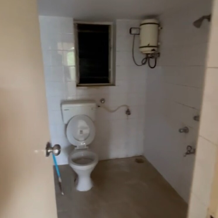 Bathroom, siddhivinayak-sunshree-kangan 2.5 Bedroom 1200 Sq.Ft. Apartment In Nibm Pune 8853850