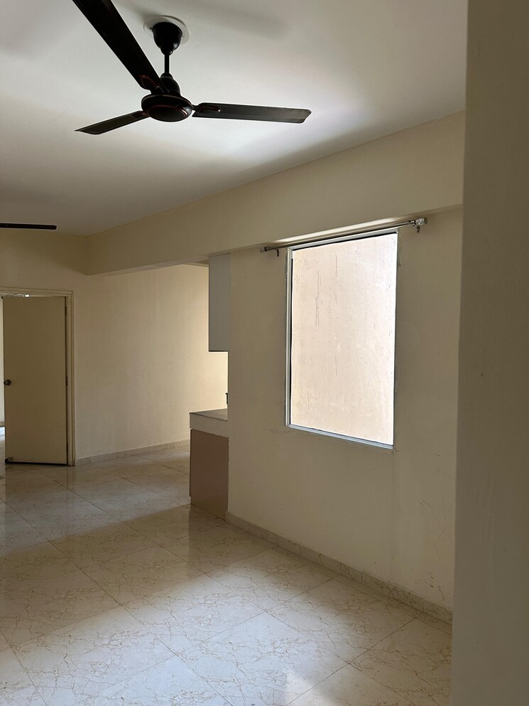 Room, mrg-the-balcony 2 Bedroom 645 Sq.Ft. Apartment In Sector 93 Gurgaon 8853854