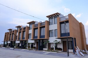 3.5 BHK Independent House – Exterior View View at Ab Bypass Road - for Sale