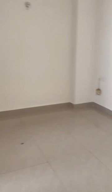 Room in 3 BHK Apartment at Galaxy North Avenue, Gaur City 1 – for Sale