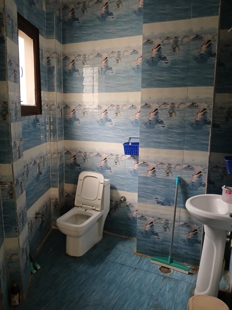 Bathroom, dhakoli 1.5 Bedroom 600 Sq.Ft. Builder Floor In Dhakoli Zirakpur 8853965