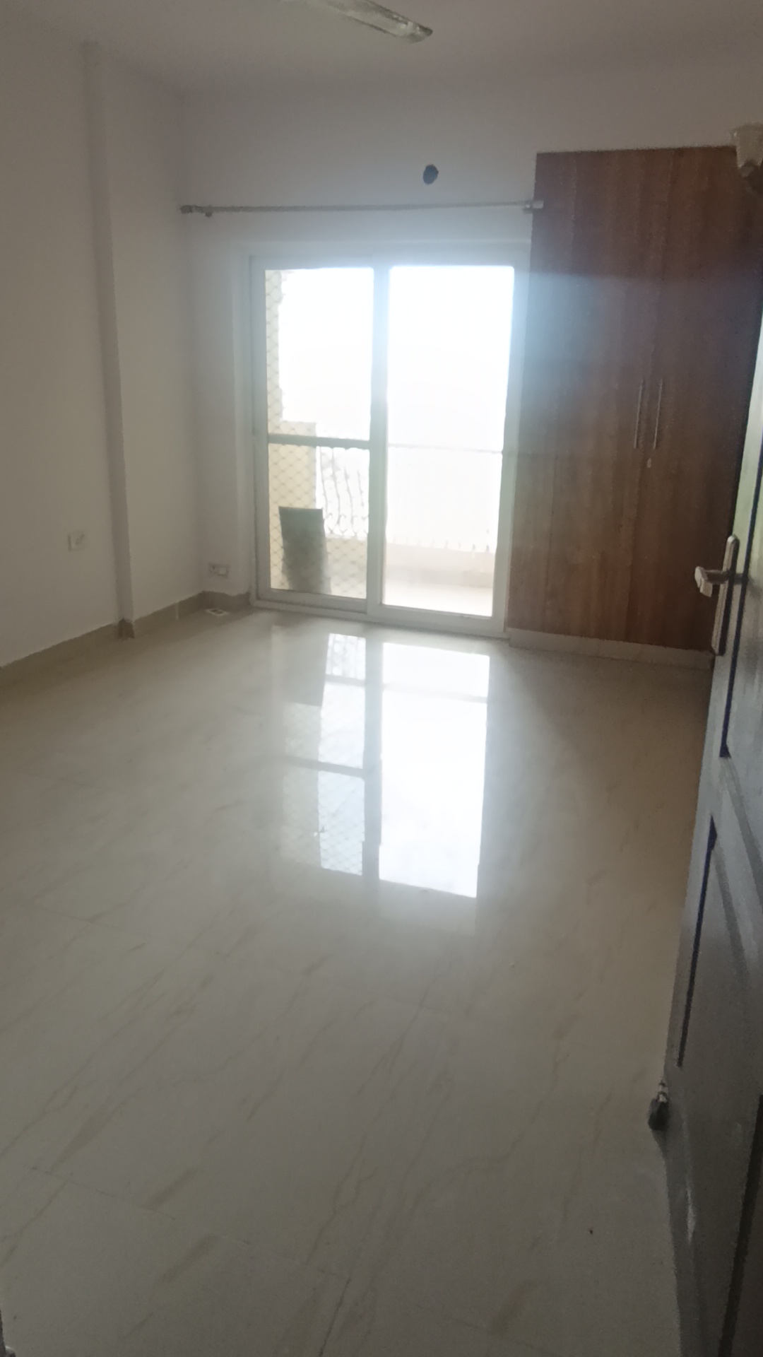 2 BHK 915 Sq.Ft. Apartment in Nimbus The Hyde park