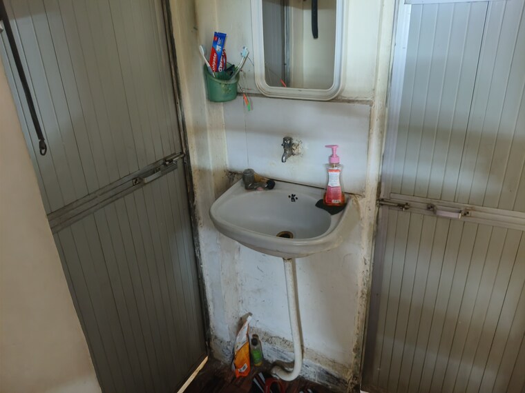 Bathroom, chinar-chs-kalyan 1 Bedroom 350 Sq.Ft. Apartment In Kalyan West Thane 8854045