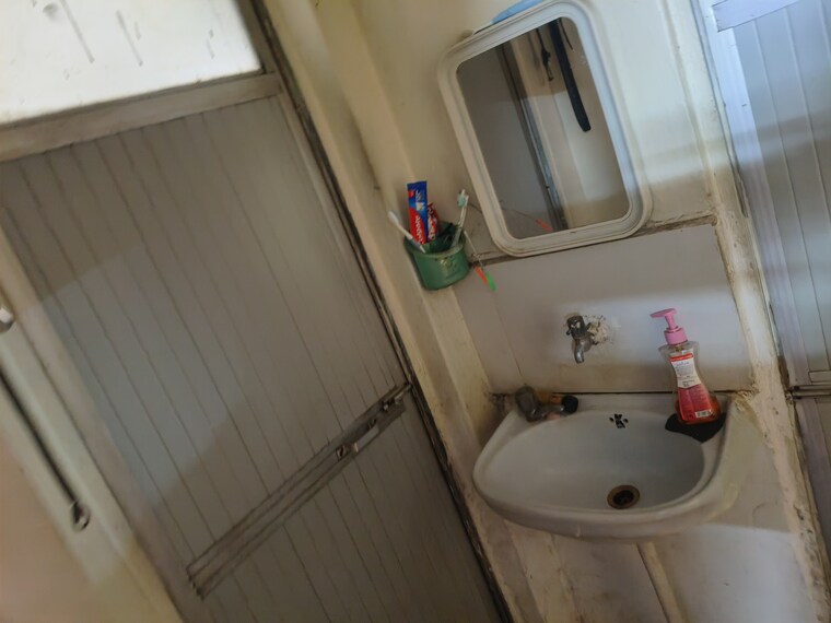 Bathroom, chinar-chs-kalyan 1 Bedroom 350 Sq.Ft. Apartment In Kalyan West Thane 8854045