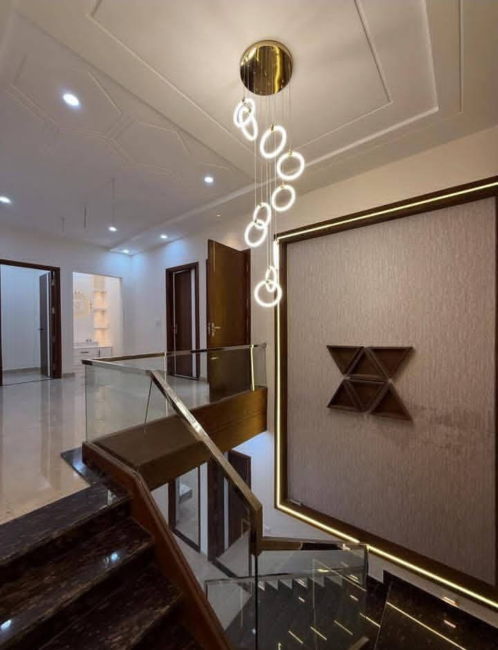 3 BHK + Pooja Room,Extra Room Builder Floor For Sale in Building Floor 