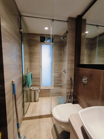 Bathroom in 4 BHK Apartment at Ekta Legranz, Chembur – for Sale