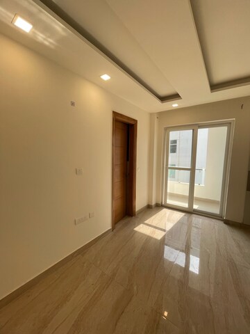 Room in 3.5 BHK Builder Floor at BPTP Parkland Pride, Sector 77 – for Sale