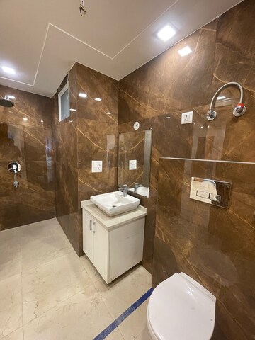 Attached Bathroom in 3.5 BHK Builder Floor at BPTP Parkland Pride, Sector 77 – for Sale