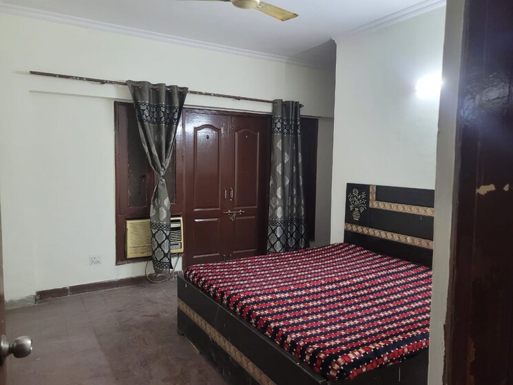 Bedroom, niho-hi-bird-scottish-garden 4 Bedroom 2170 Sq.Ft. Apartment In Ahinsa Khand 2 Ghaziabad 8854097