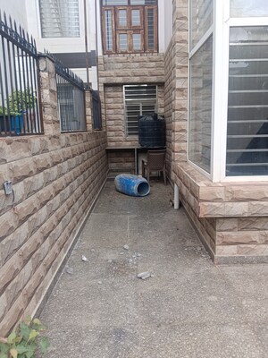 Parking in 4 BHK Villa at BPTP Parklands Villa, Sector 88 – for Sale