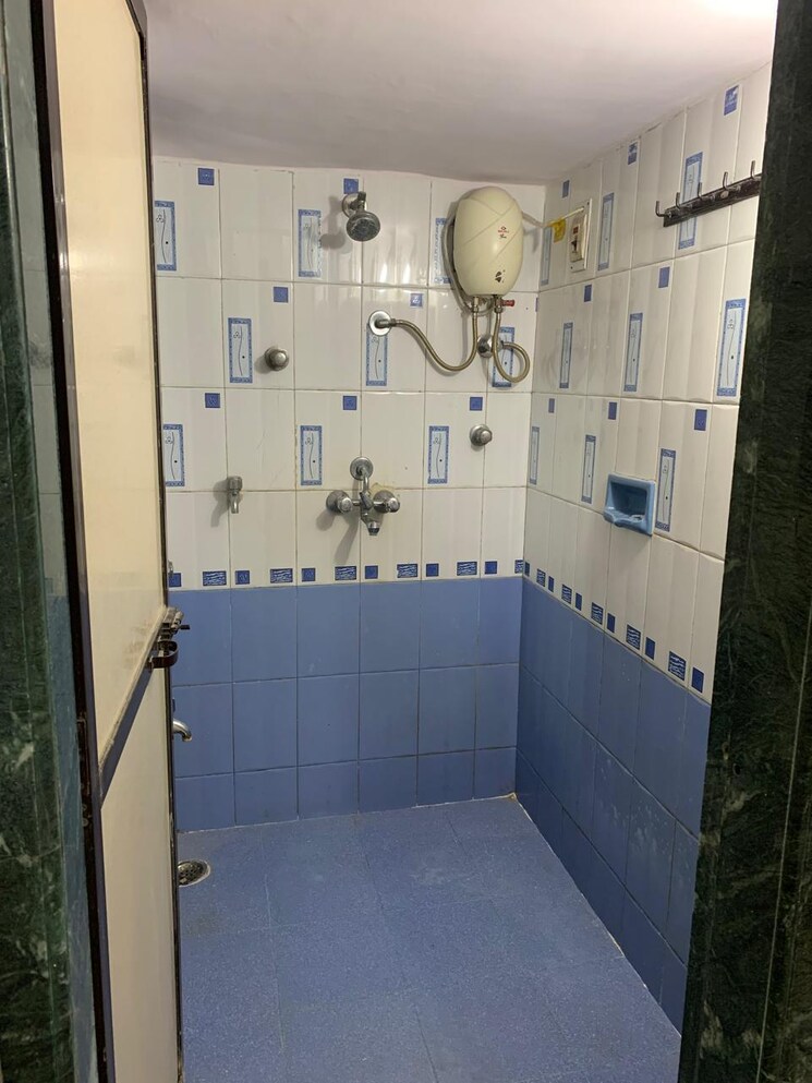 Bathroom, highland-residency-chsl 1 Bedroom 530 Sq.Ft. Apartment In Balkum Pada Thane 8854113