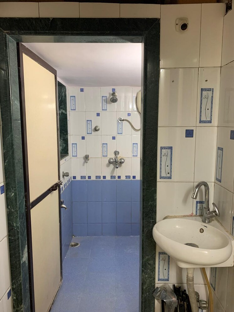 Bathroom, highland-residency-chsl 1 Bedroom 530 Sq.Ft. Apartment In Balkum Pada Thane 8854113
