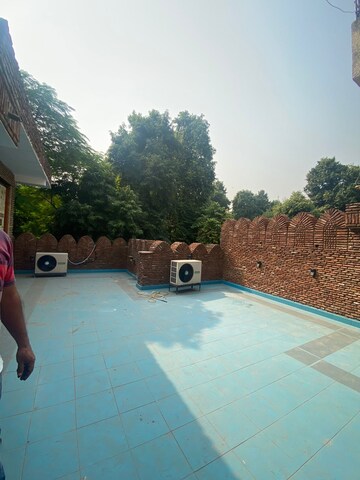 Swimming Pool in 5 BHK Villa at West End Colony – for Rent