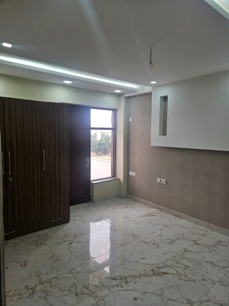 Exterior View, parklands 3 Bedroom 250 Sq.Yd. Builder Floor In Sector 85 Faridabad 8854164