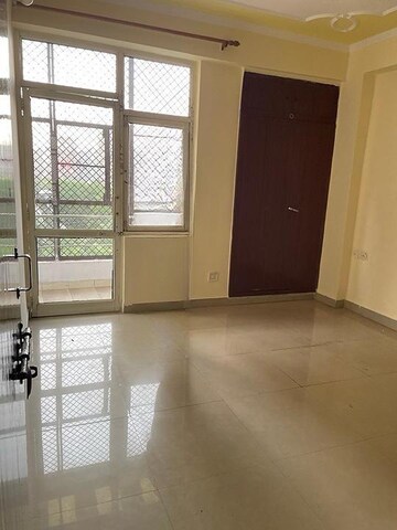 Room in 3.5 BHK Apartment at Mittal Rajnagar Residency, Raj Nagar Extension – for Rent