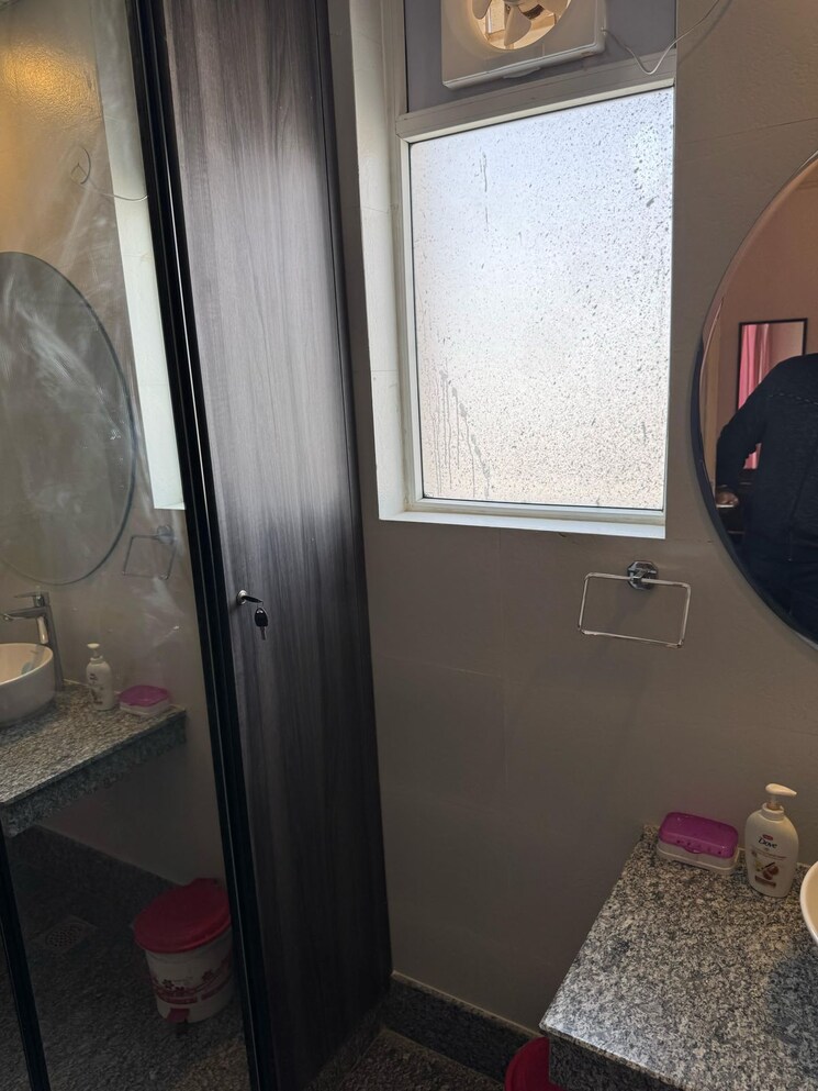 Bathroom, aba-ivy-county 3 Bedroom 1779 Sq.Ft. Apartment In Sector 75 Noida 8854173