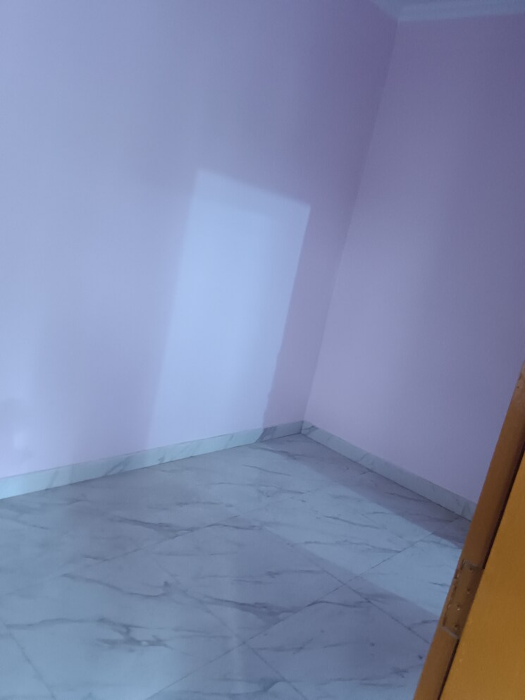 Room, rwa-pocket-r-dilshad-garden 2 Bedroom 750 Sq.Ft. Apartment In Dilshad Garden Delhi 8854230