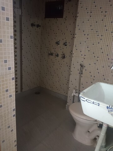 Bathroom in 2 BHK Apartment at RWA Pocket R Dilshad Garden, Dilshad Garden – for Rent
