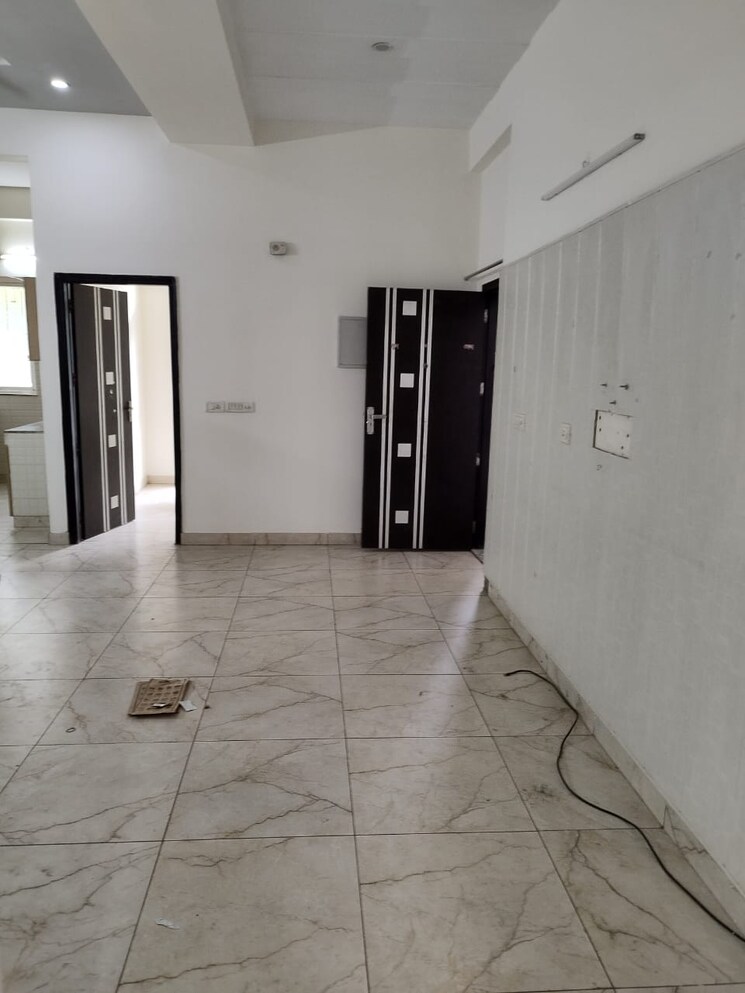 Room, vipul-world-floors 3 Bedroom 1850 Sq.Ft. Builder Floor In Sector 48 Gurgaon 8854138