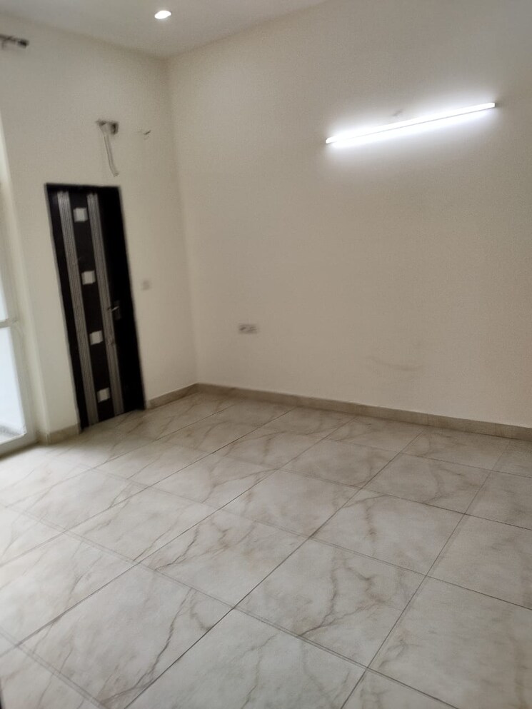 Room, vipul-world-floors 3 Bedroom 1600 Sq.Ft. Builder Floor In Sector 48 Gurgaon 8854264