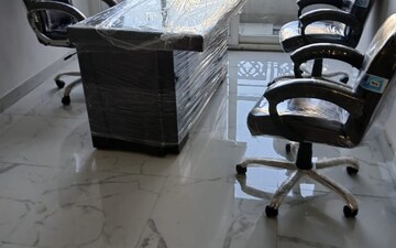 Office Space For Rent in Max Towers, Sector 16b