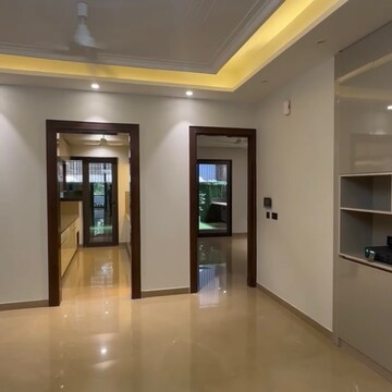 Living Room in 4 BHK Builder Floor at Uppal Southend, Sector 49 – for Rent