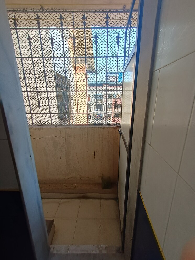 Balcony, highland-residency-chsl 1 Bedroom 450 Sq.Ft. Apartment In Balkum Pada Thane 8854425