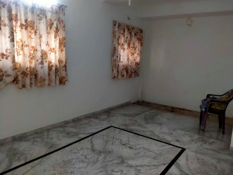 Room, ghod dod road 5 Bedroom 6400 Sq.Ft. Villa In Ghod Dod Road Surat 8854393