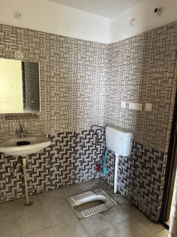 Bathroom in 3.5 BHK Apartment at LDA Parijaat Apartments, Faizabad Road – for Rent