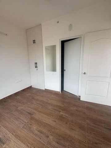 Room in 2 BHK Apartment at Brigade El Dorado, Bagaluru – for Rent