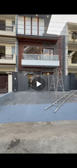 4 BHK Independent House For Sale in Sector 78