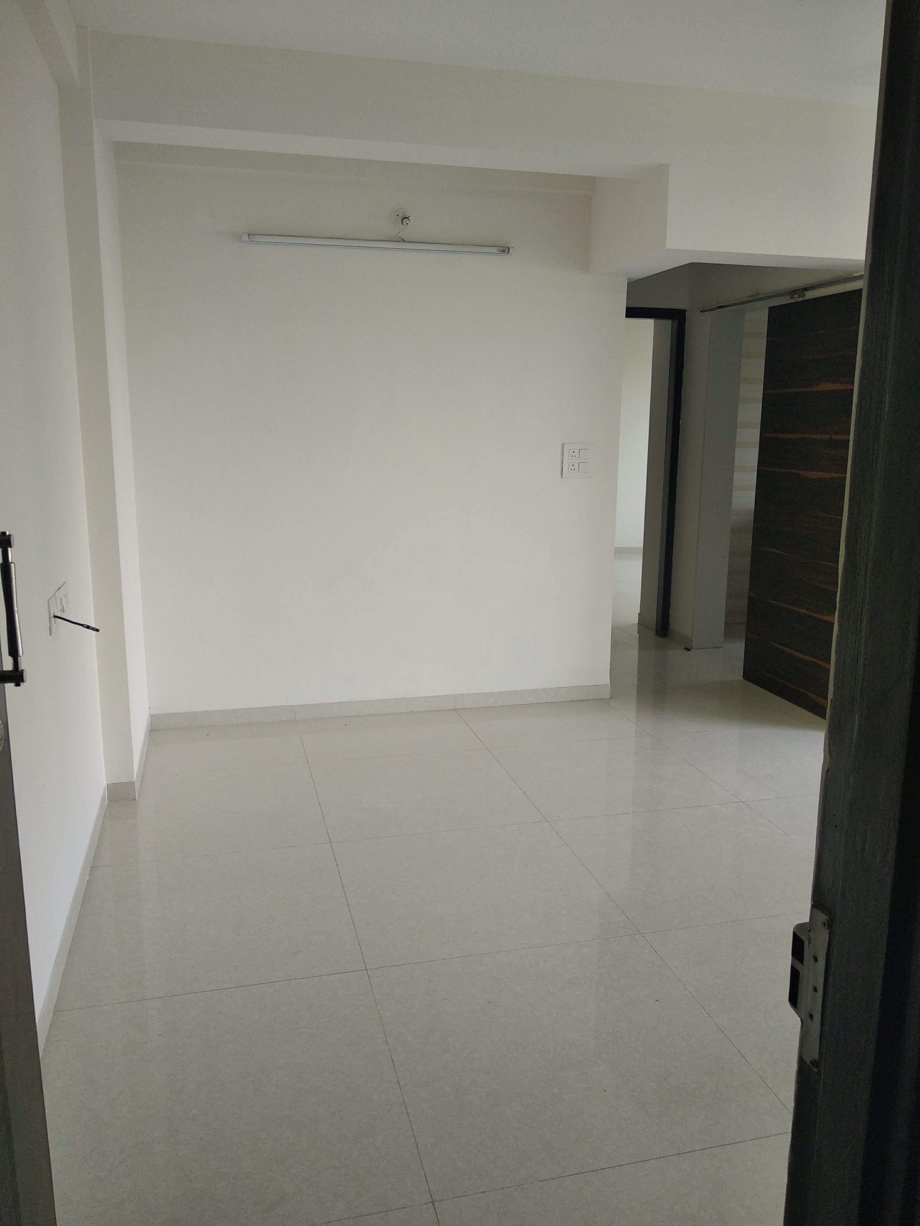 1 BHK Apartment For Rent in Gurukrupa Marina Enclave