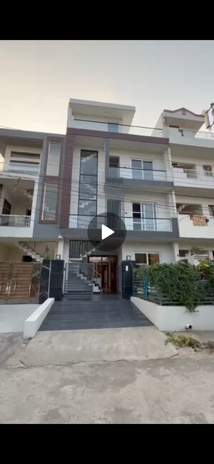 6 BHK Independent House For Sale in Sector 78