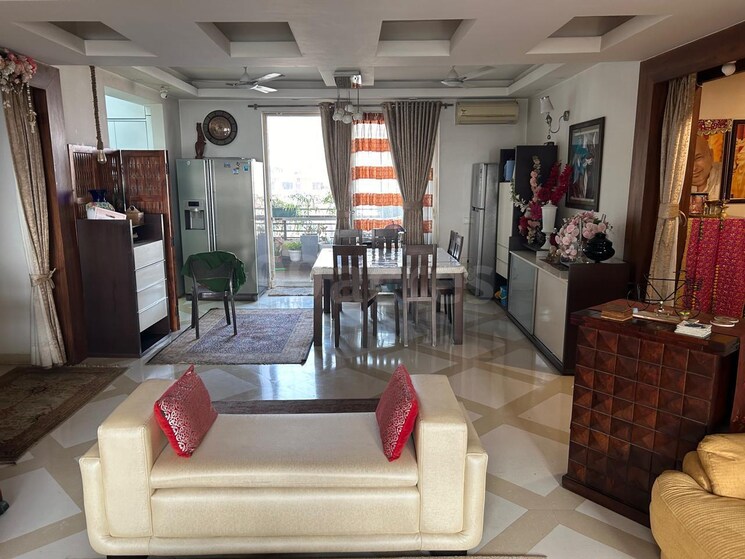 Living Room, puri-the-pranayam 4 Bedroom 3080 Sq.Ft. Apartment In Sector 82 Faridabad 8854441