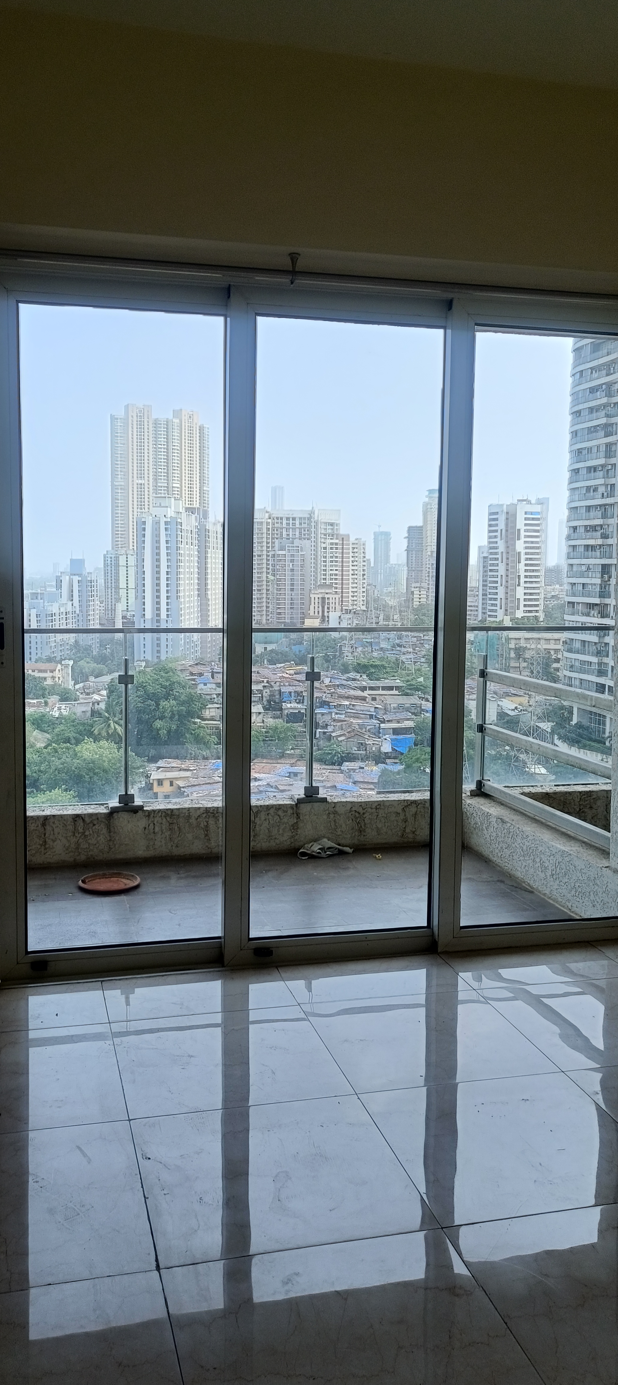 3 BHK Apartment For Rent in LnT Crescent Bay T5