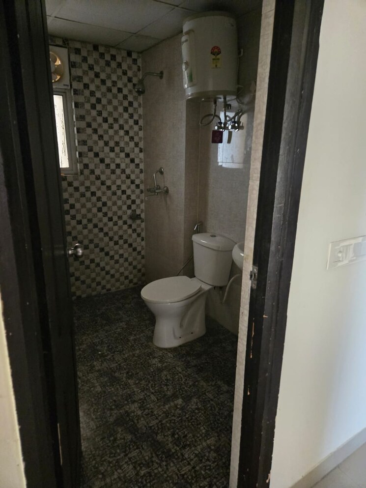 Bathroom, aditya-luxuria-estate 2 Bedroom 840 Sq.Ft. Apartment In Dasna Ghaziabad 8854501