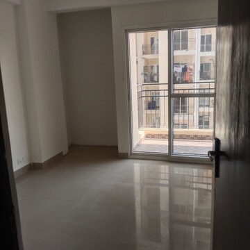 Room in 2 BHK Apartment at Gayatri Aura, Sector 1 Greater Noida – for Sale