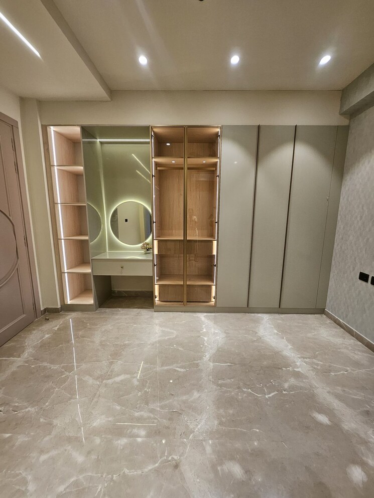 Room, new rajinder nagar 4 Bedroom 200 Sq.Yd. Builder Floor In New Rajinder Nagar Delhi 8854520