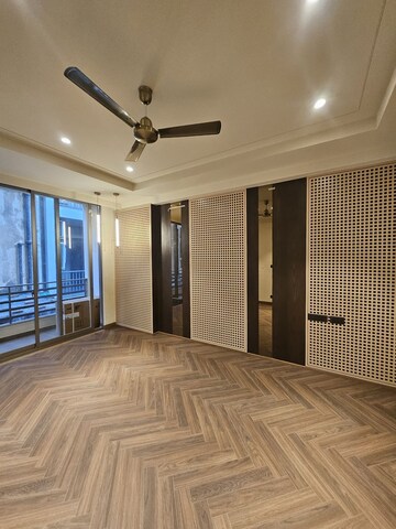 Room in 4 BHK Builder Floor at New Rajinder Nagar – for Sale