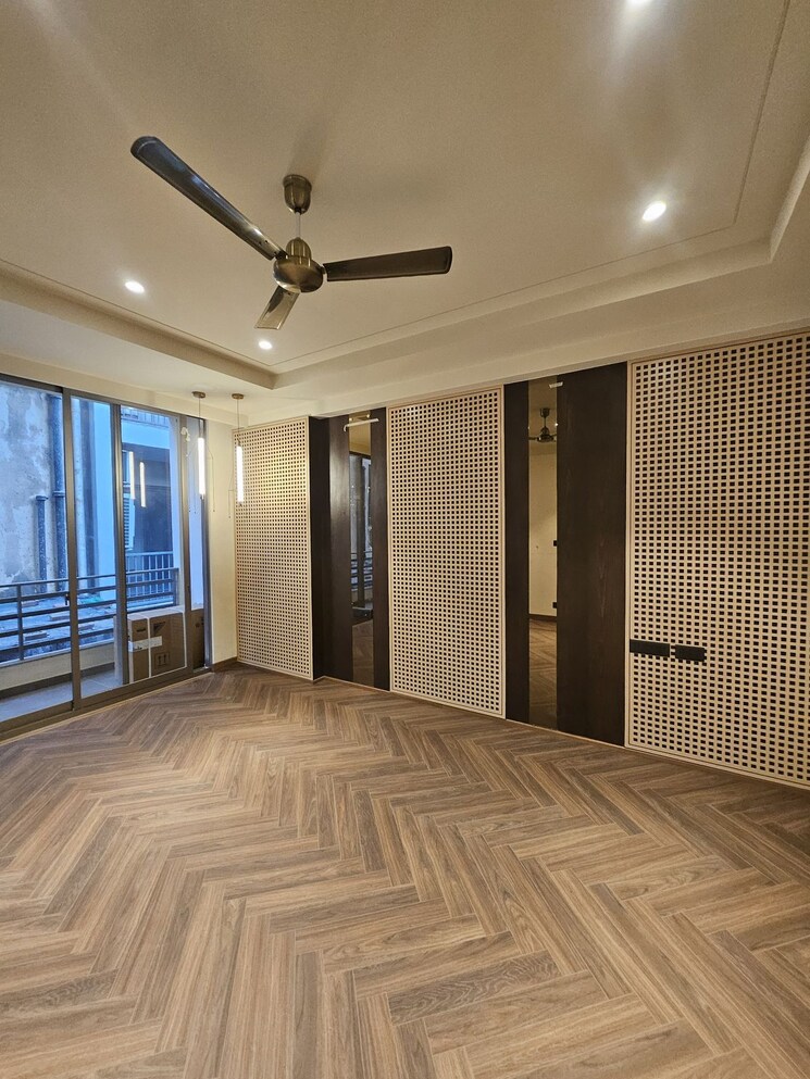 Room, new rajinder nagar 4 Bedroom 200 Sq.Yd. Builder Floor In New Rajinder Nagar Delhi 8854520