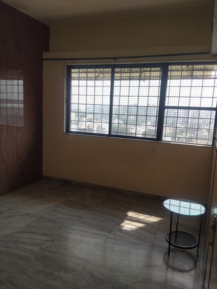 Room, parley point 3 Bedroom 1700 Sq.Ft. Apartment In Parley Point Surat 8854535