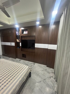 Kitchen in 3 BHK Apartment at DLF City Phase IV, Dlf Phase iv – for Sale