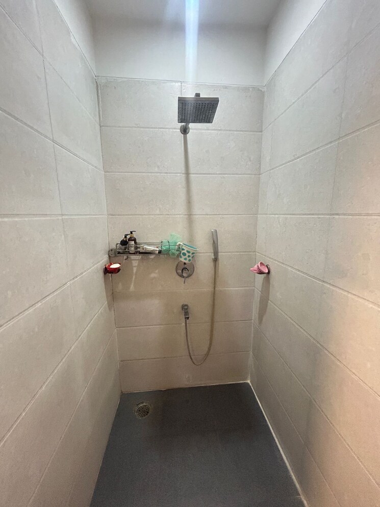 Bathroom, dlf-city-phase-iv 3 Bedroom 1500 Sq.Ft. Apartment In Dlf Phase iv Gurgaon 8854548