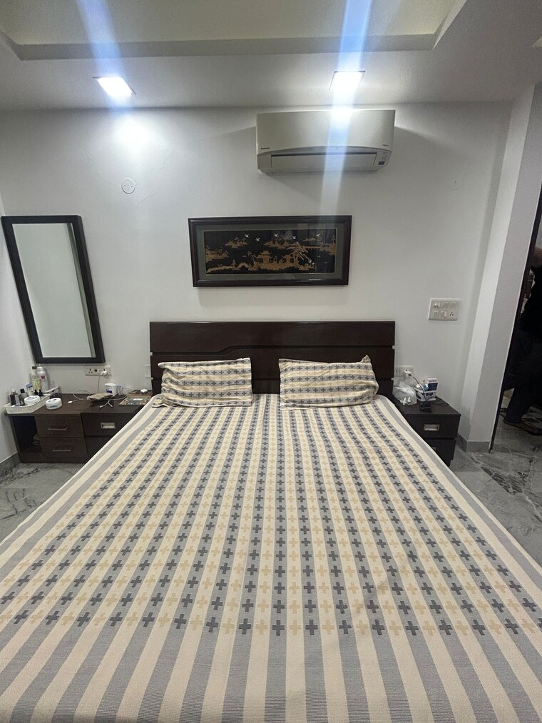Bedroom, dlf-city-phase-iv 3 Bedroom 1500 Sq.Ft. Apartment In Dlf Phase iv Gurgaon 8854548