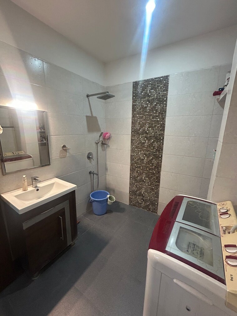 undefined, dlf-city-phase-iv 3 Bedroom 1500 Sq.Ft. Apartment In Dlf Phase iv Gurgaon 8854548