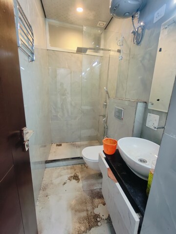 Bathroom in 3.5 BHK Builder Floor at Malviya Nagar – for Rent
