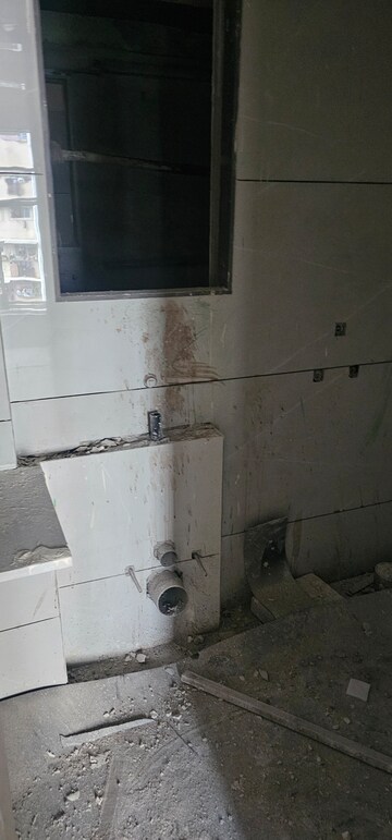 Bathroom in 1 BHK Apartment at Sai Krupa Skylon Suburbia, Kandivali West – for Sale