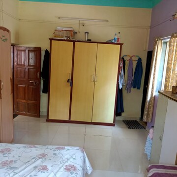 Bedroom in 1 BHK Apartment at Mulund East – for Rent